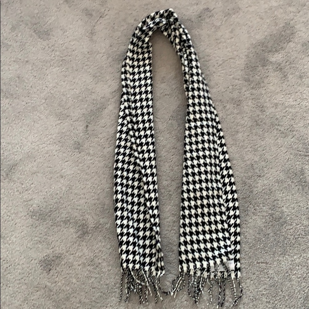 Houndstooth Scarf